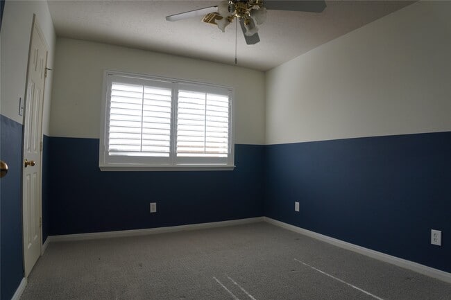 Building Photo - 13714 Pear Woods Ct