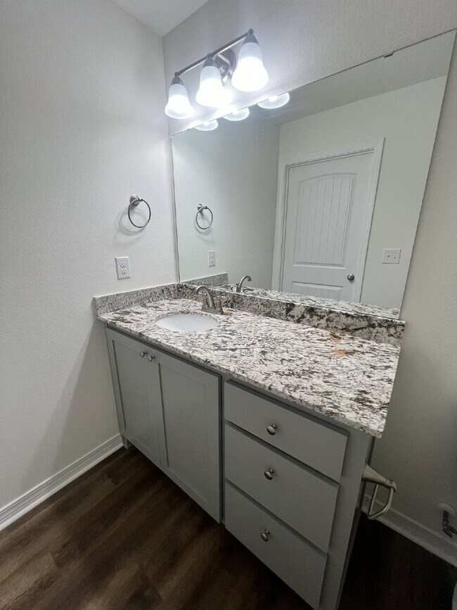 Building Photo - Brand New 2 Bedroom, 2 Bathroom Rental in ...
