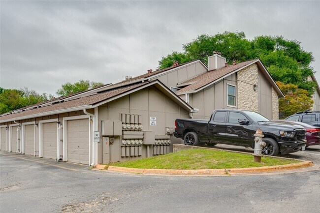 Building Photo - 1730 Timber Ridge Rd