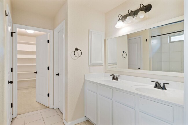 Building Photo - 369 Derby Dr