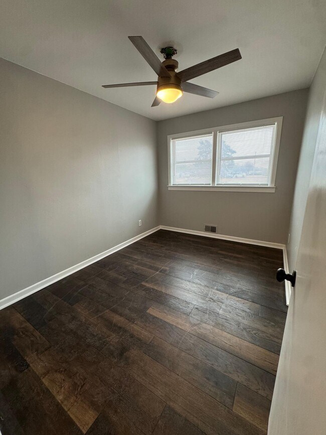 Building Photo - 4409 38th St