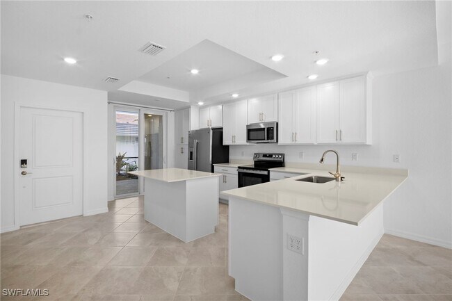 Building Photo - 15155 Bluffton Ln