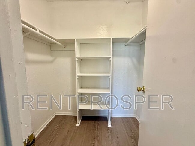 Building Photo - 4117 S Semoran Blvd