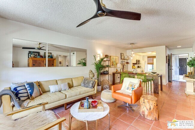 Primary Photo - 2170 S Palm Canyon Dr