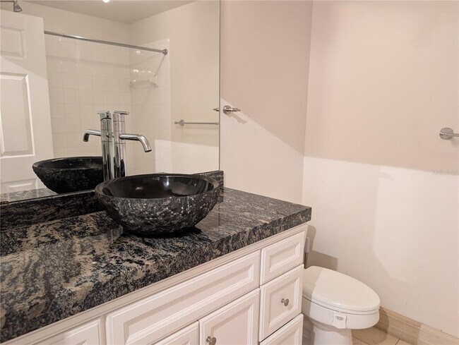 Building Photo - 5001 Baraldi Cir