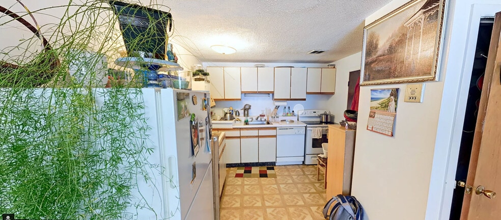 Primary Photo - 365 Faneuil St