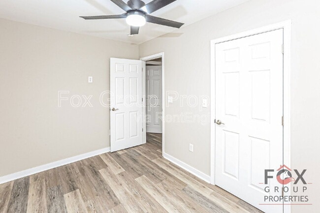 Building Photo - 235 Linwood Rd