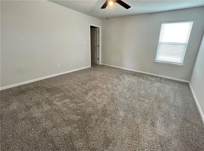 Building Photo - 314 Dipprey Ln