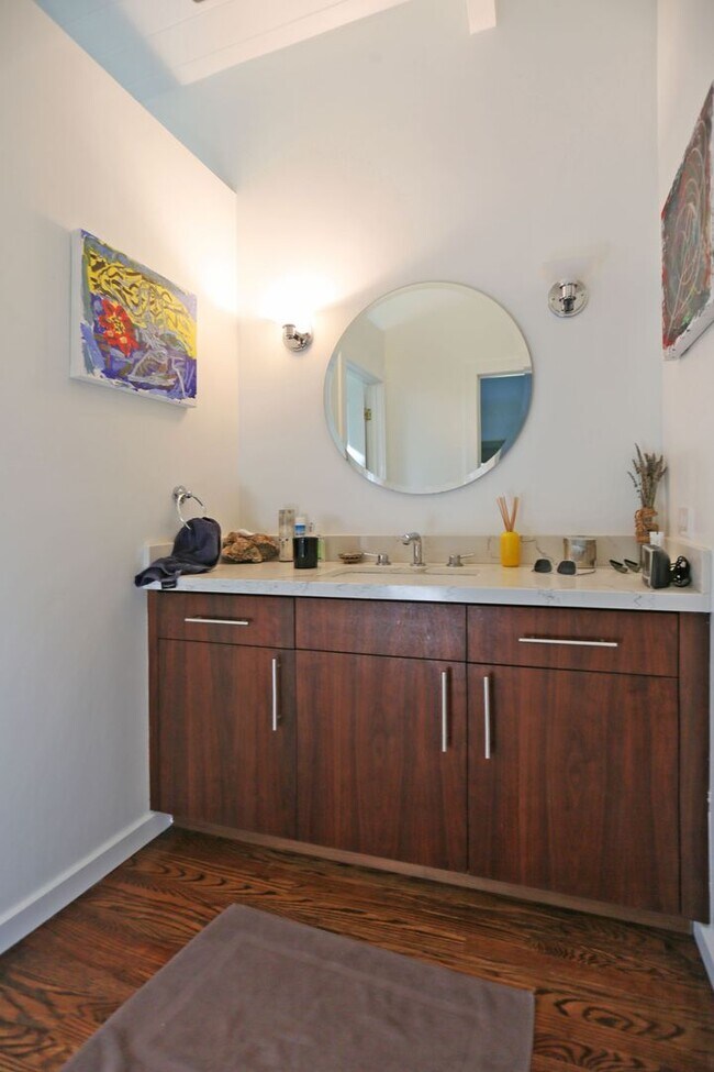 Building Photo - Gorgeous 4BR/3BA Single Family Home in the heart of Sonoma Wine Country, Pool, Deck, Pickle Ball ...