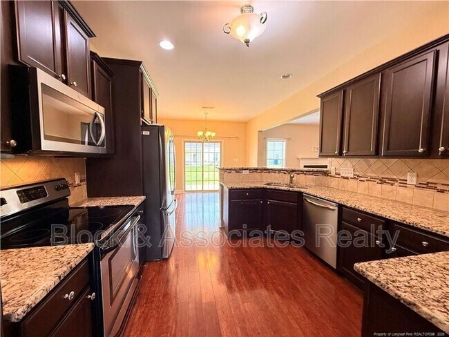 Building Photo - 1705 Bluffside Dr