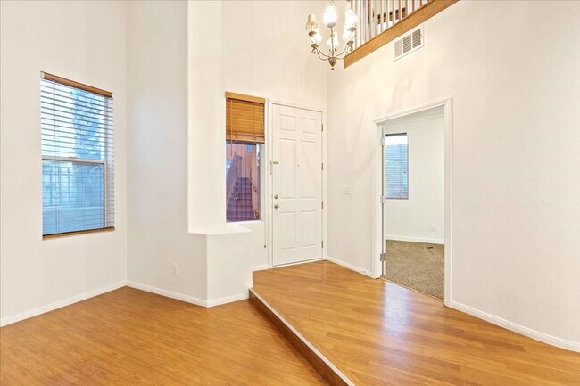 Building Photo - 1708 Cordoba Canyon St