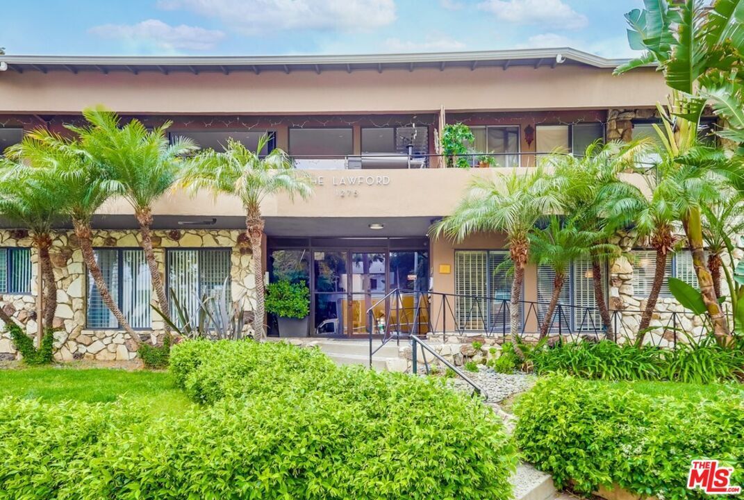 Building Photo - 1275 Havenhurst Dr