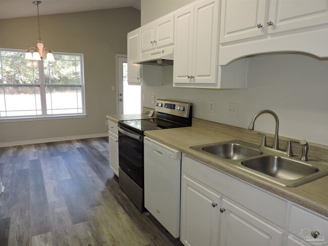 Building Photo - 3971 Sunny Manor Cir