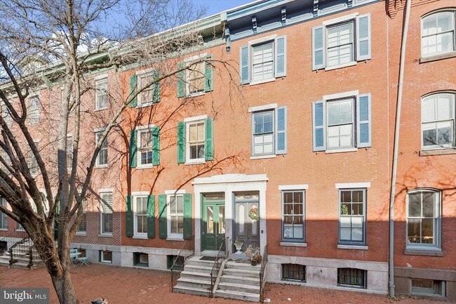 Building Photo - 1719-21 Wallace St