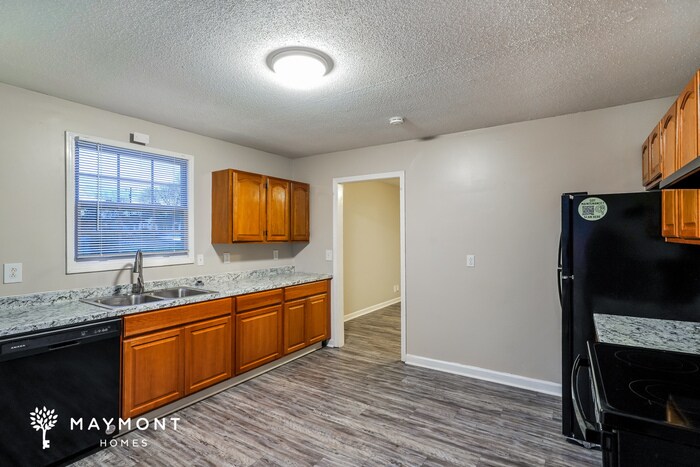 Building Photo - 749 Shelton Cir
