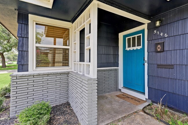 Building Photo - 5146 Stuyvesant Ln