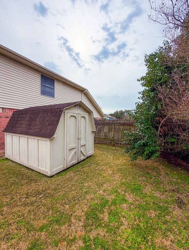 Building Photo - 13422 Blackbird Dr