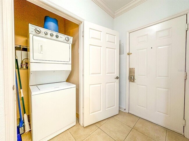 Building Photo - 1351 Tuscan Terrace
