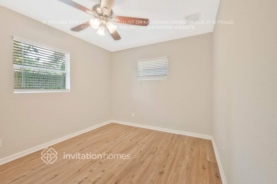 Building Photo - 7204 Harwick Dr