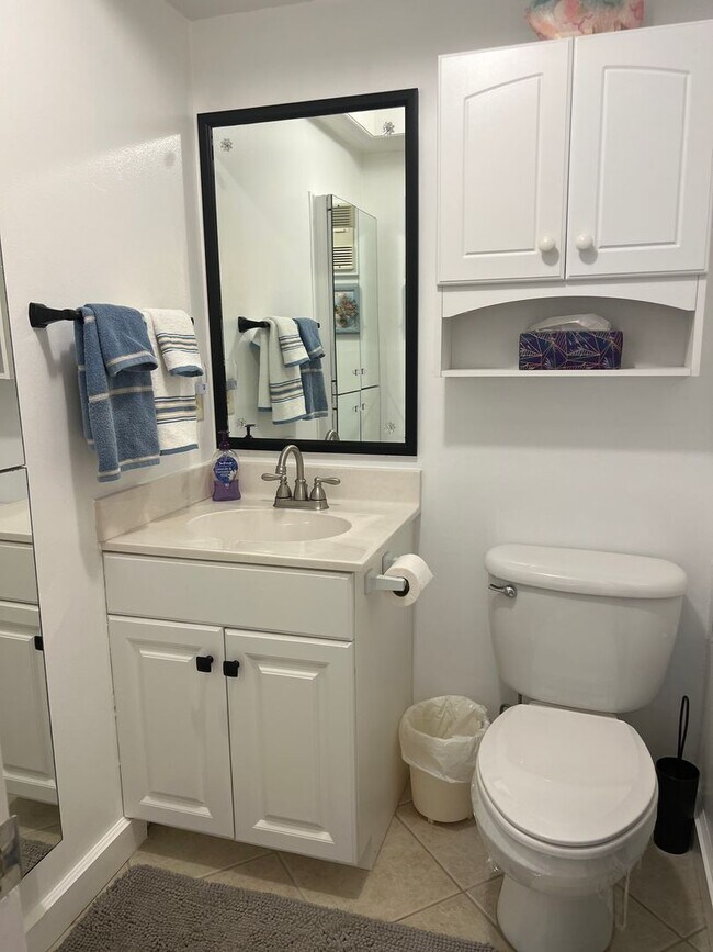 Building Photo - NEW PRICE!  Costa Brava Venice Island 2BR/2BA Condo