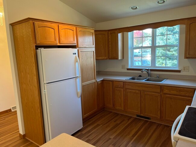 Building Photo - 1175 St Albert the Great Ct