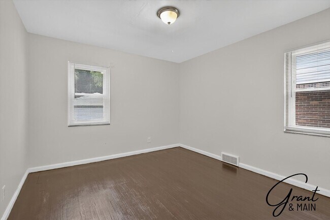 Building Photo - 7726 Beaverland St