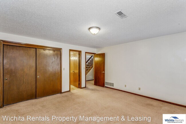 Building Photo - 2 br, 1.5 bath House - 8914 Bluestem