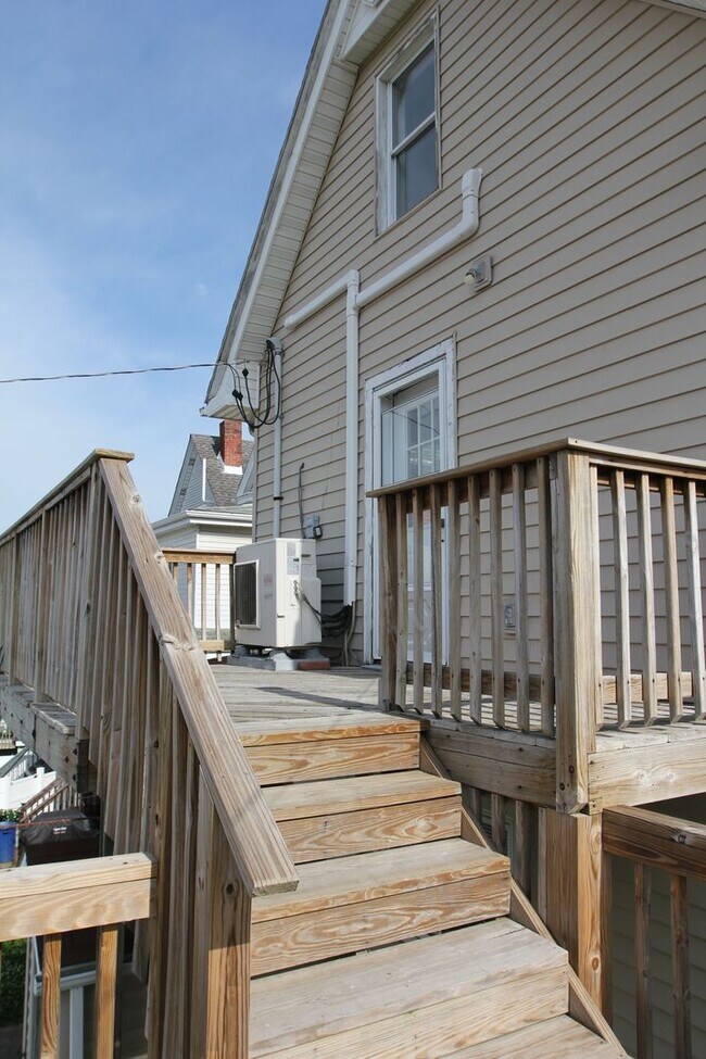 Building Photo - 22 Soffel St