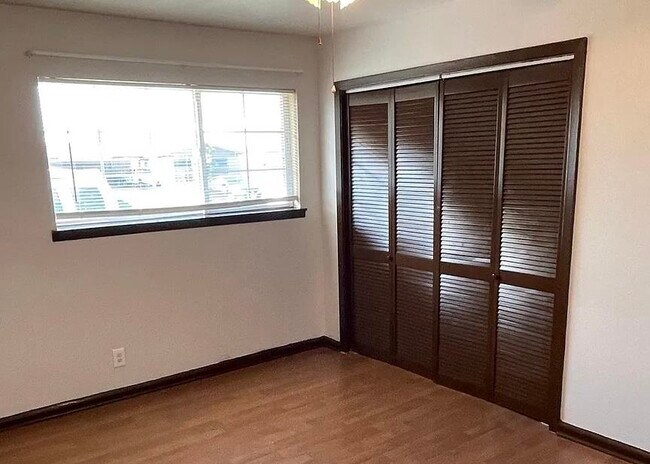 Building Photo - 699 Banyan Ct