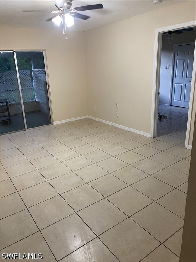 Building Photo - 2402 Lantana Ave S