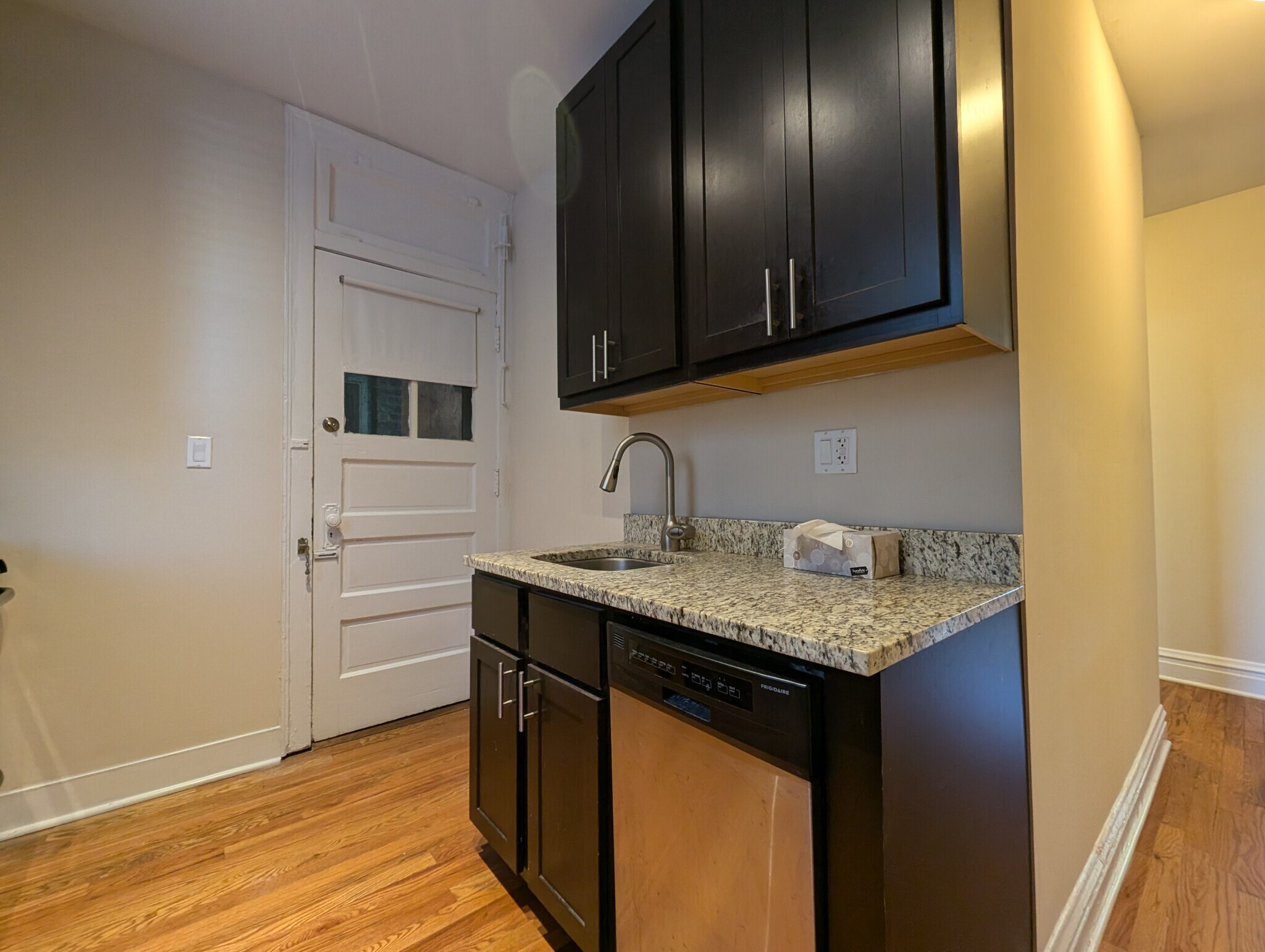 Building Photo - 2175 W Giddings St