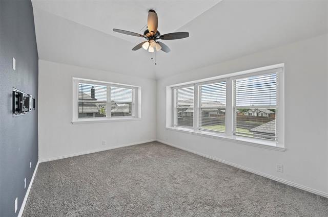 Building Photo - 5018 Ridgeview Ln