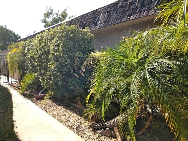 Building Photo - 943 Sedona Ct
