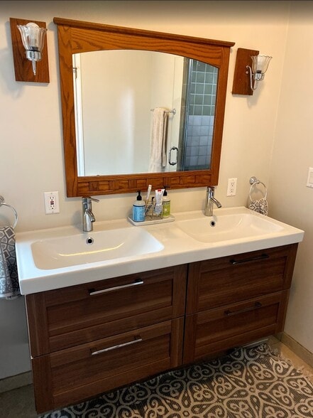 Building Photo - 3344 Virginia Ave