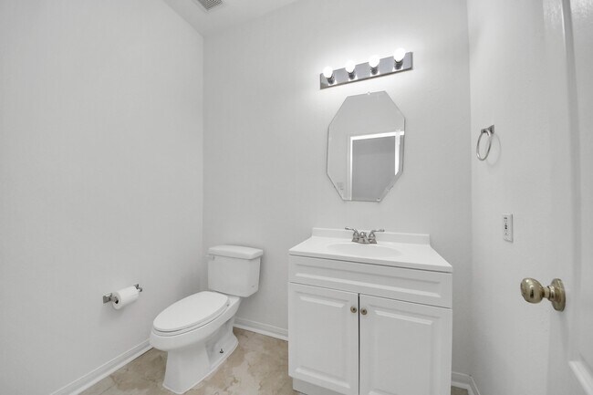 Building Photo - 4230 Waterwood Dr