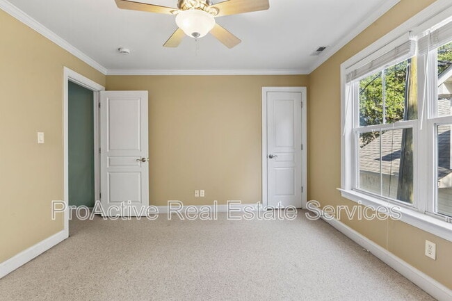 Building Photo - 1225 Hillside Ave