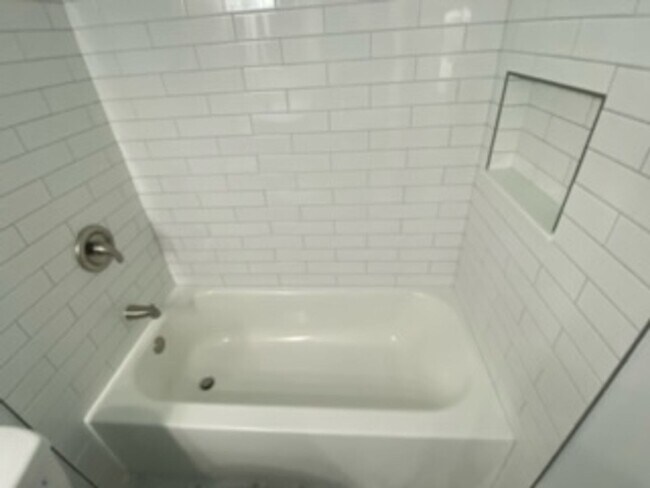 Building Photo - 3662 Heron Dr