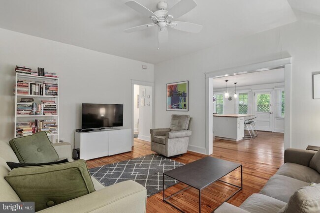 Building Photo - 1105 Youngs Ford Rd