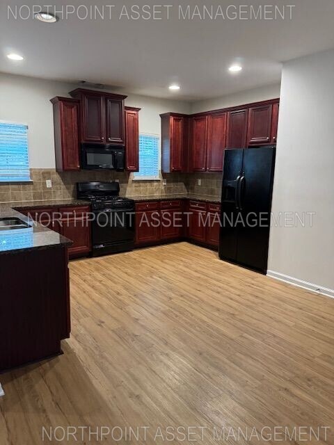 Building Photo - Impressive Atlanta Home with Fireplace, Of...