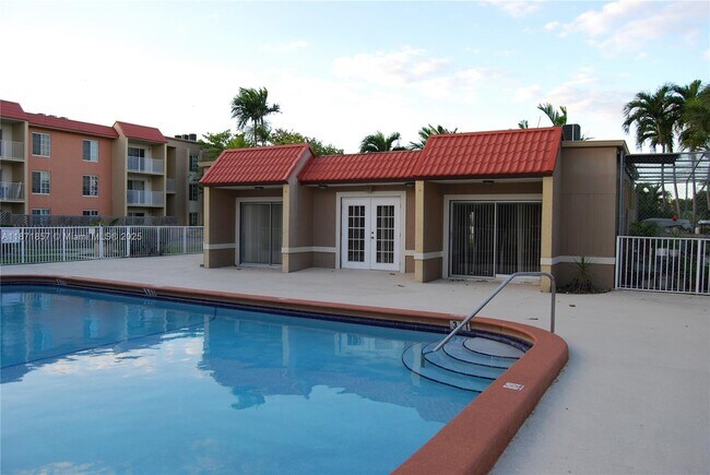 Building Photo - 4910 NW 79th Ave