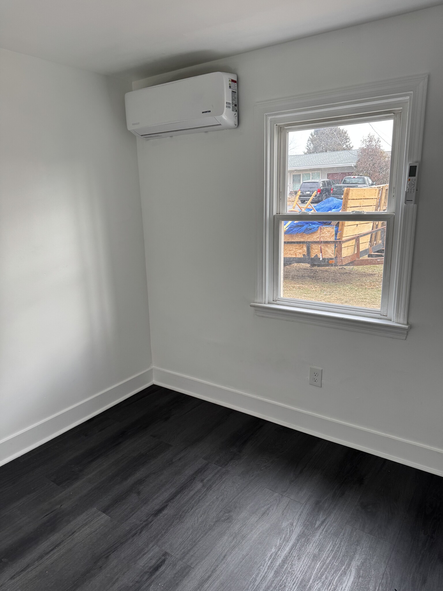 Building Photo - 550 Union School Rd