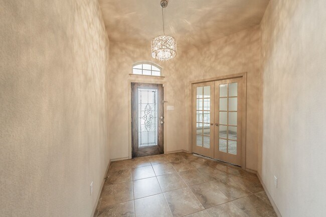 Building Photo - Excellent 3 bedroom plus office in Villages at Edgecliff