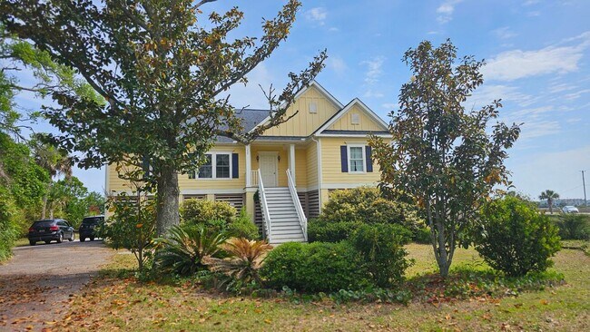 Building Photo - 255 Little Oak Island Dr