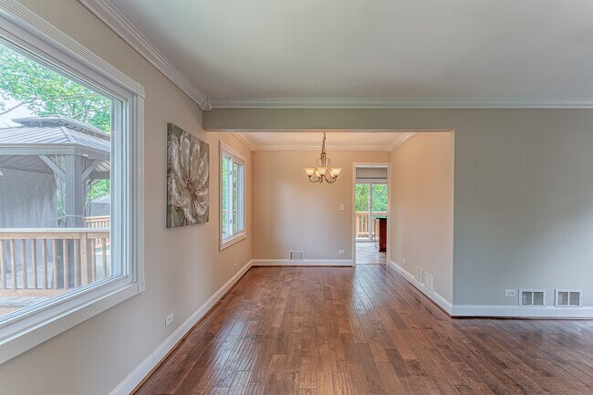 Building Photo - 1490 Paisley Ct