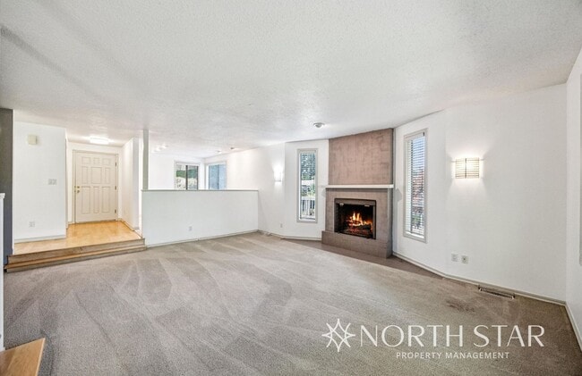 Building Photo - Charming One-Level Home on a Quiet Cul-de-...