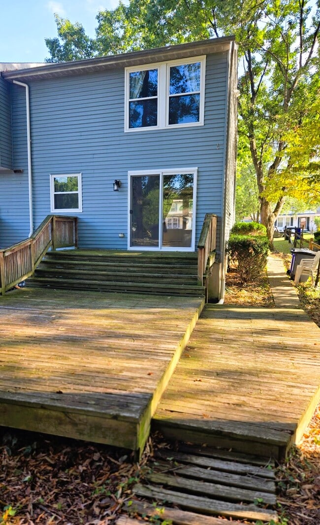 Building Photo - 7808 Butterfield Dr