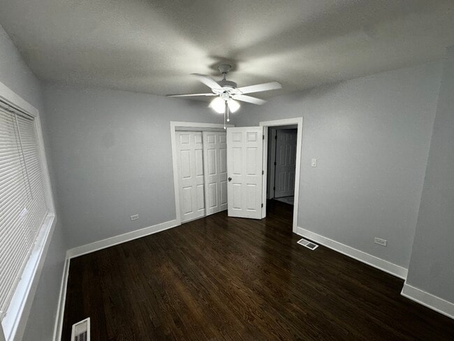 Building Photo - 14621 S Bell Rd