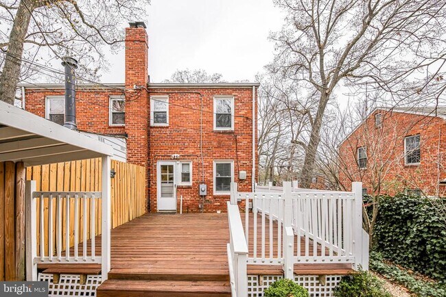 Building Photo - 5809 Mt Vernon Dr