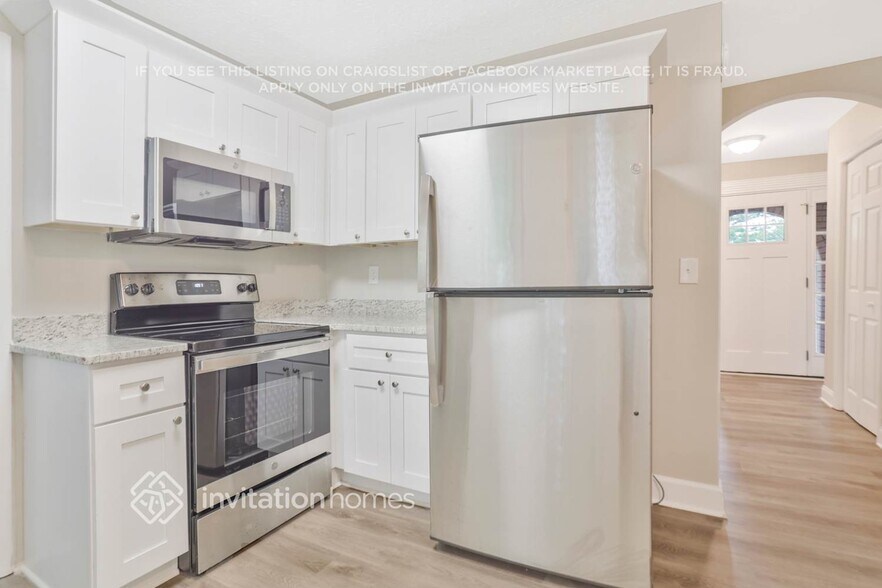 Building Photo - 613 Renota Ct