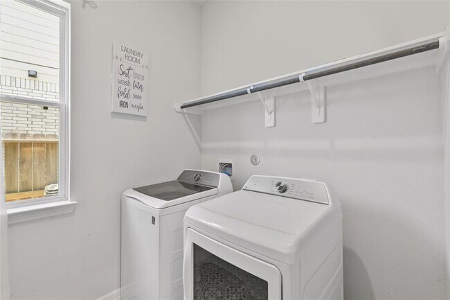 Building Photo - 4139 Chloe Ridge Ln